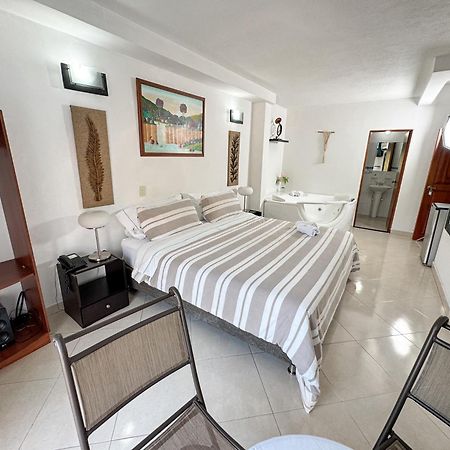 Hotel Puerto Bahia 산힐 외부 사진