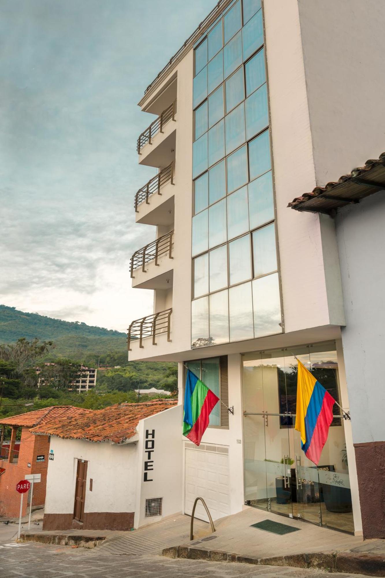 Hotel Puerto Bahia 산힐 외부 사진