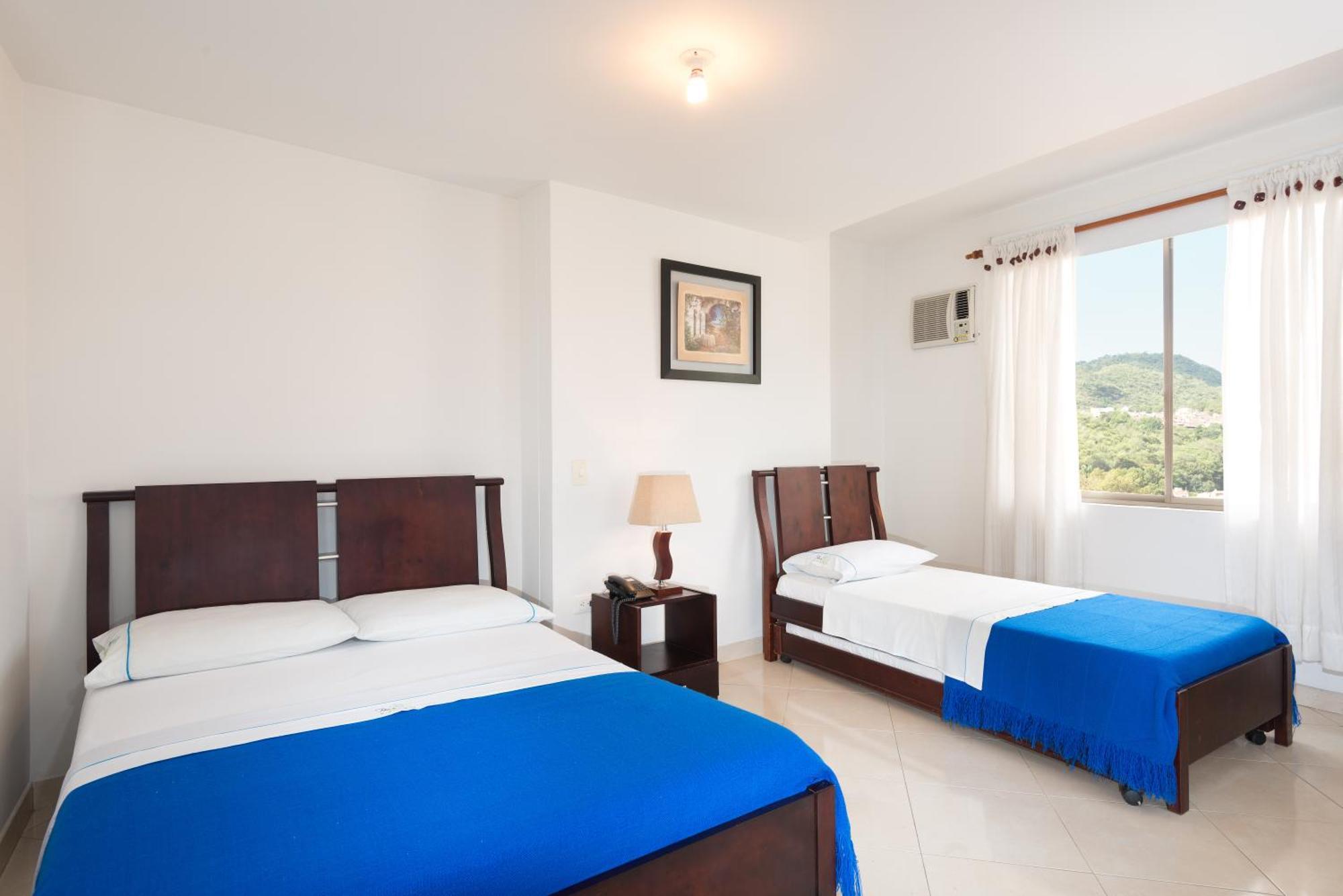 Hotel Puerto Bahia 산힐 외부 사진