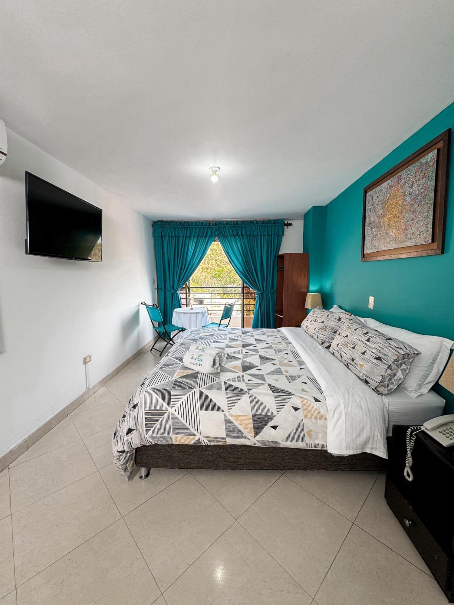 Hotel Puerto Bahia 산힐 외부 사진