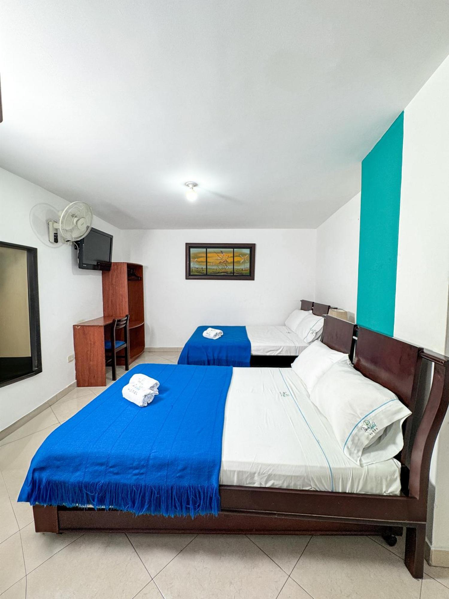 Hotel Puerto Bahia 산힐 외부 사진